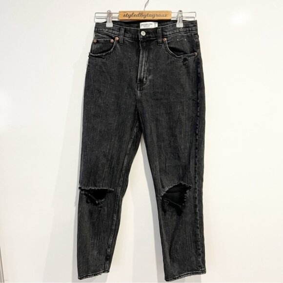 Abercrombie & Fitch Curve Love Ultra High Rise Ankle Straight Jeans - Picture 4 of 10